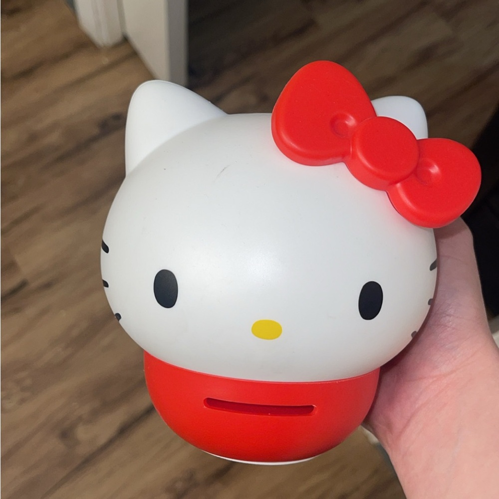 Hello kitty speaker